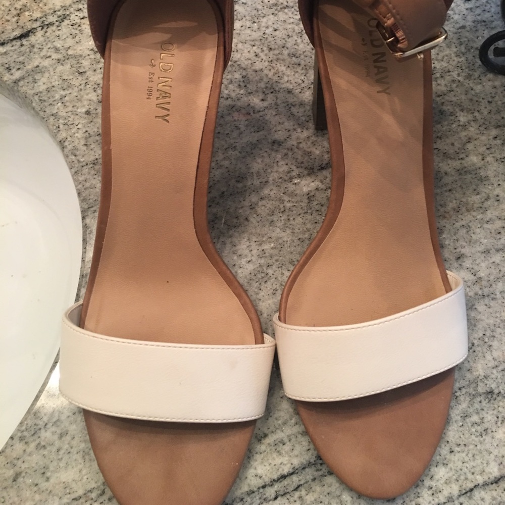High heel sandal